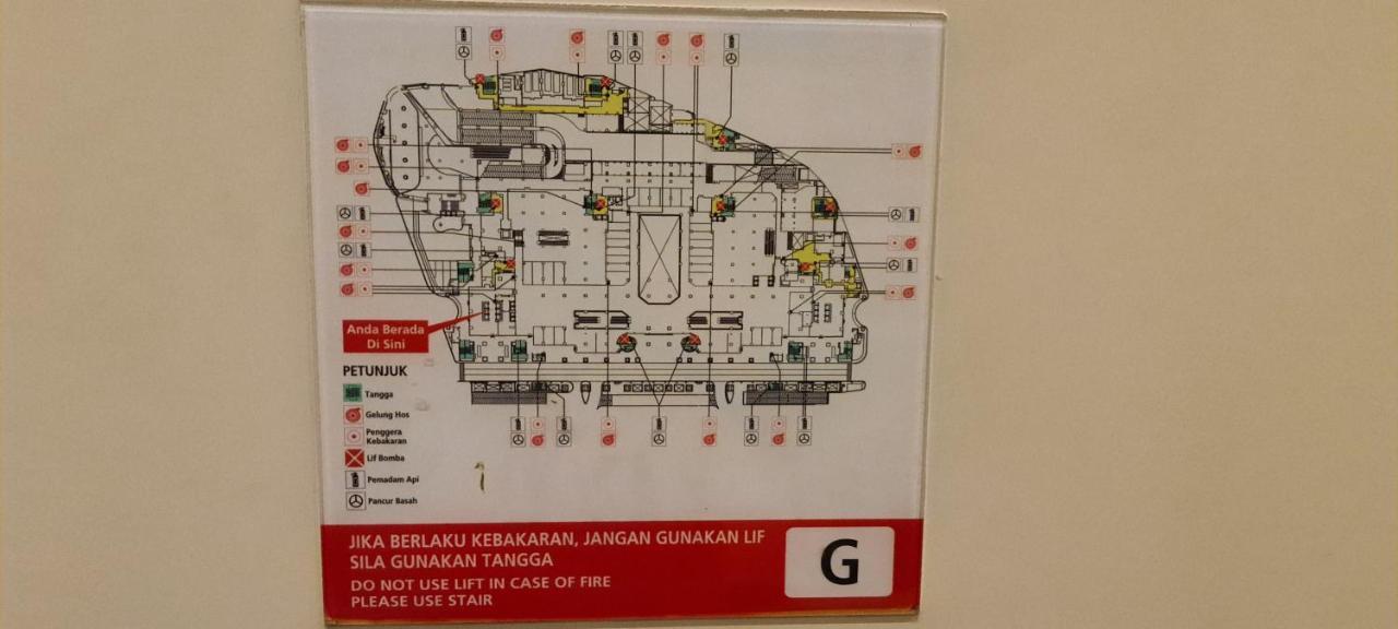 Raymond Suites At Berjaya Times Square Kuala Lumpur Esterno foto