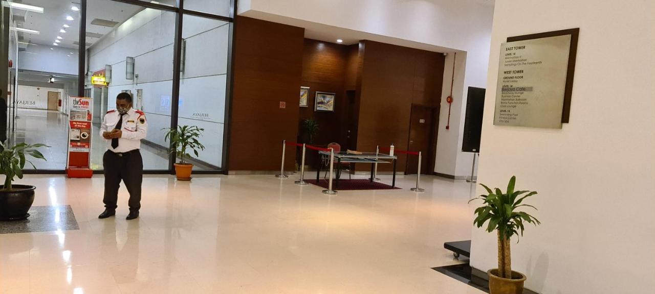 Raymond Suites At Berjaya Times Square Kuala Lumpur Esterno foto